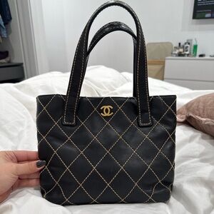 Chanel Black and Gold vintage Quilted Shoulder Bag